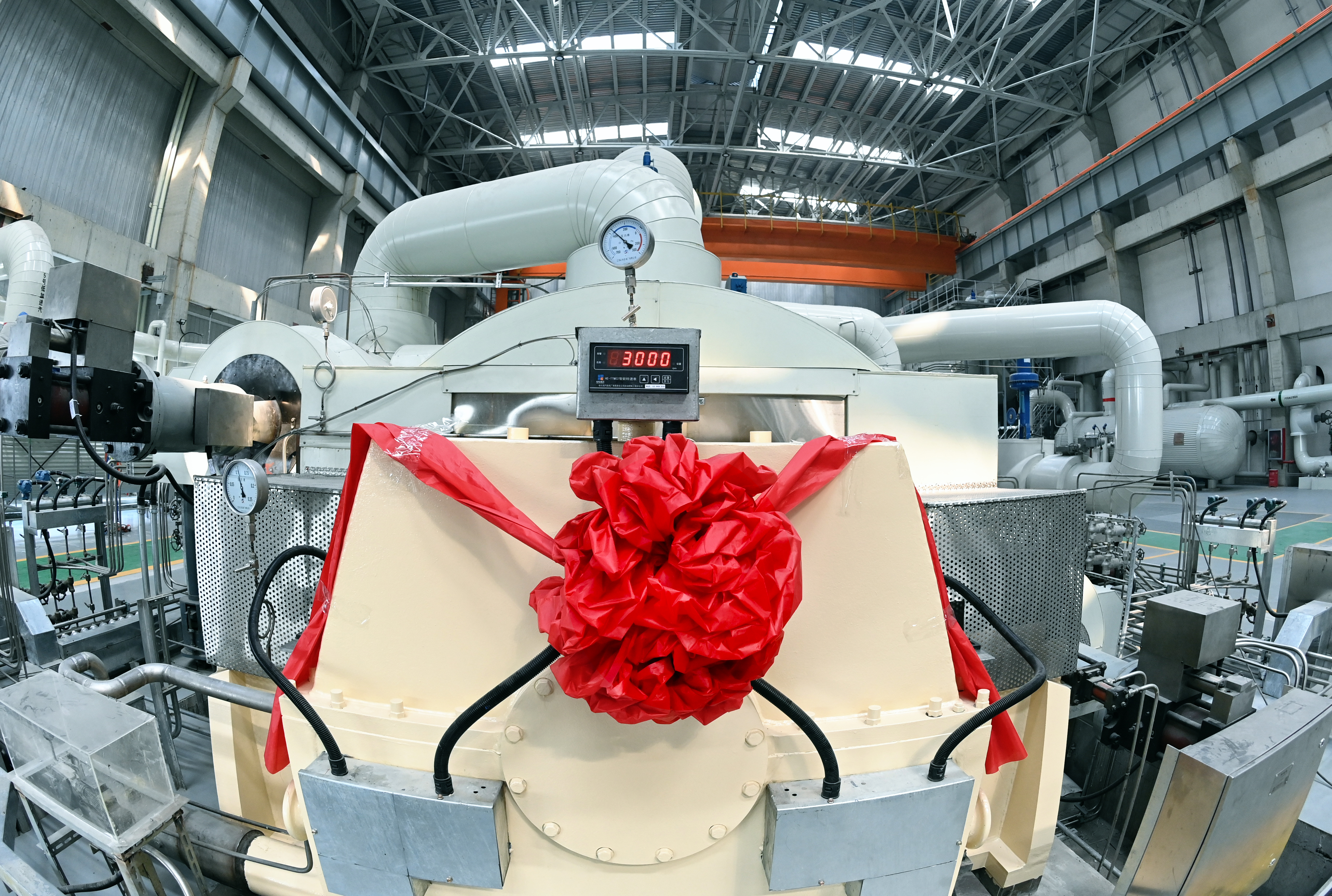 1717047351770060330.jpg 新投產機組穩定運行。張越攝.jpg