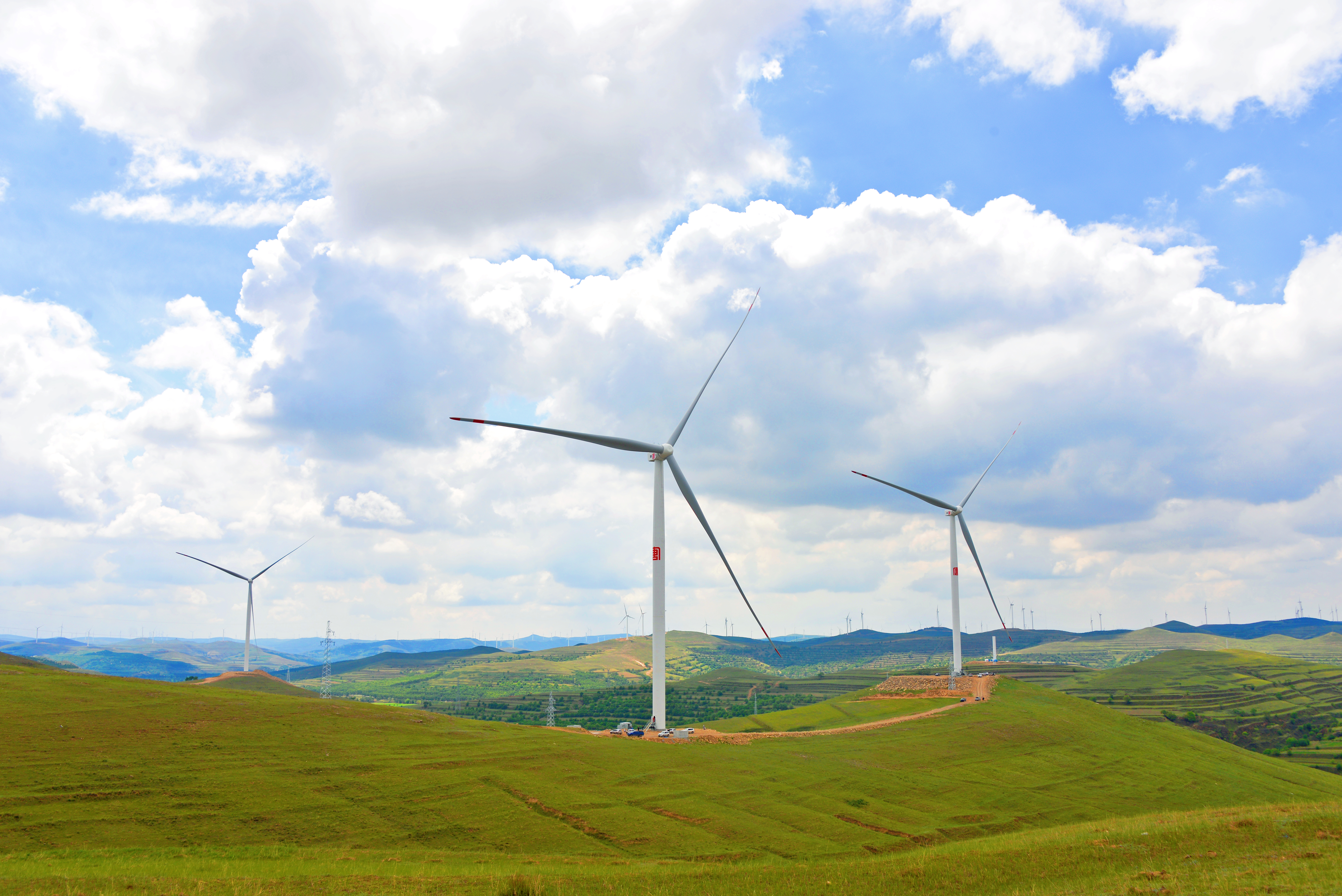 1718157696385021814.jpg 山西新能源公司 平魯白玉山風電場.jpg